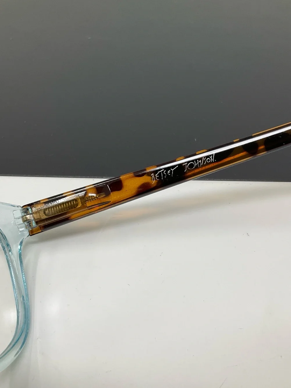 Betsey Johnson clear blue tortoise frame reading glasses +2.50